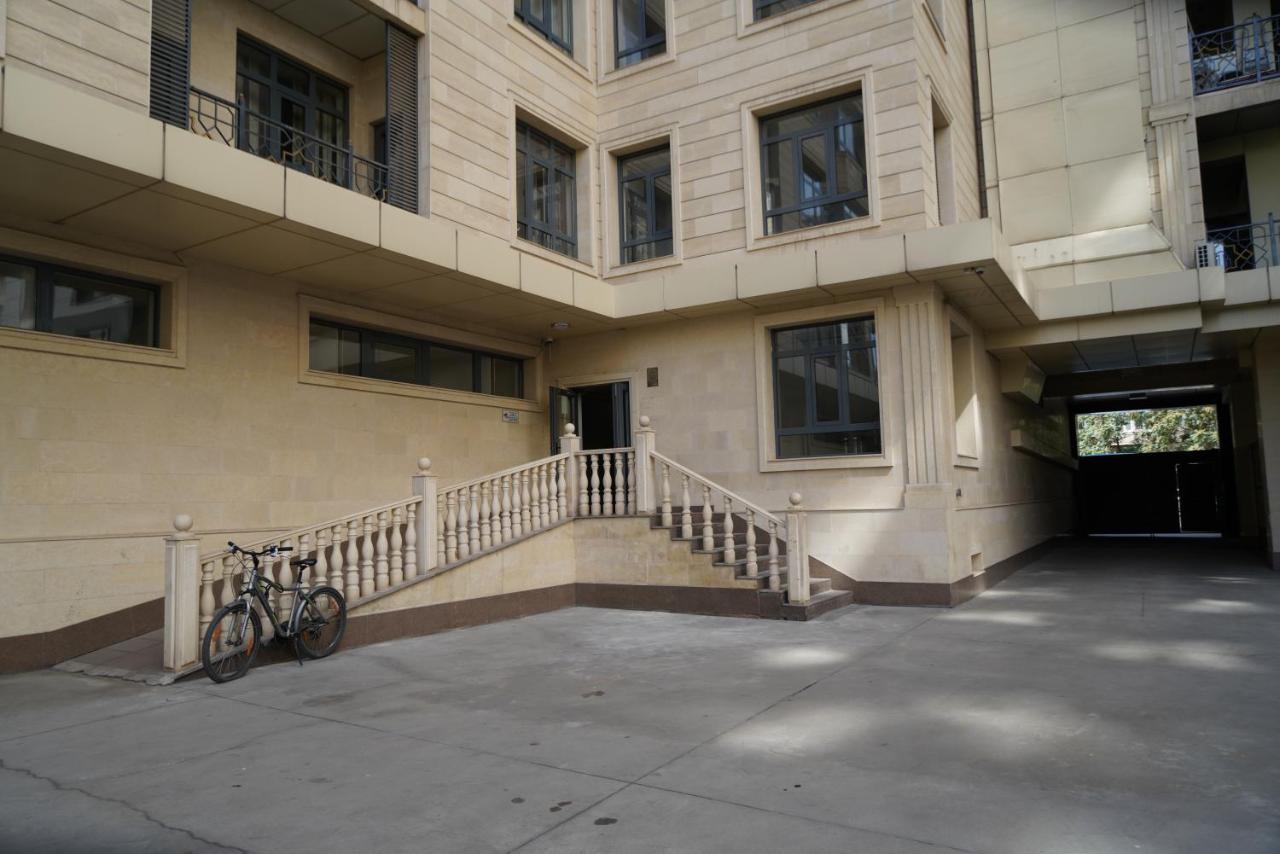 Nice And Comfortable Apartment In The Downtown Of Bişkek Dış mekan fotoğraf